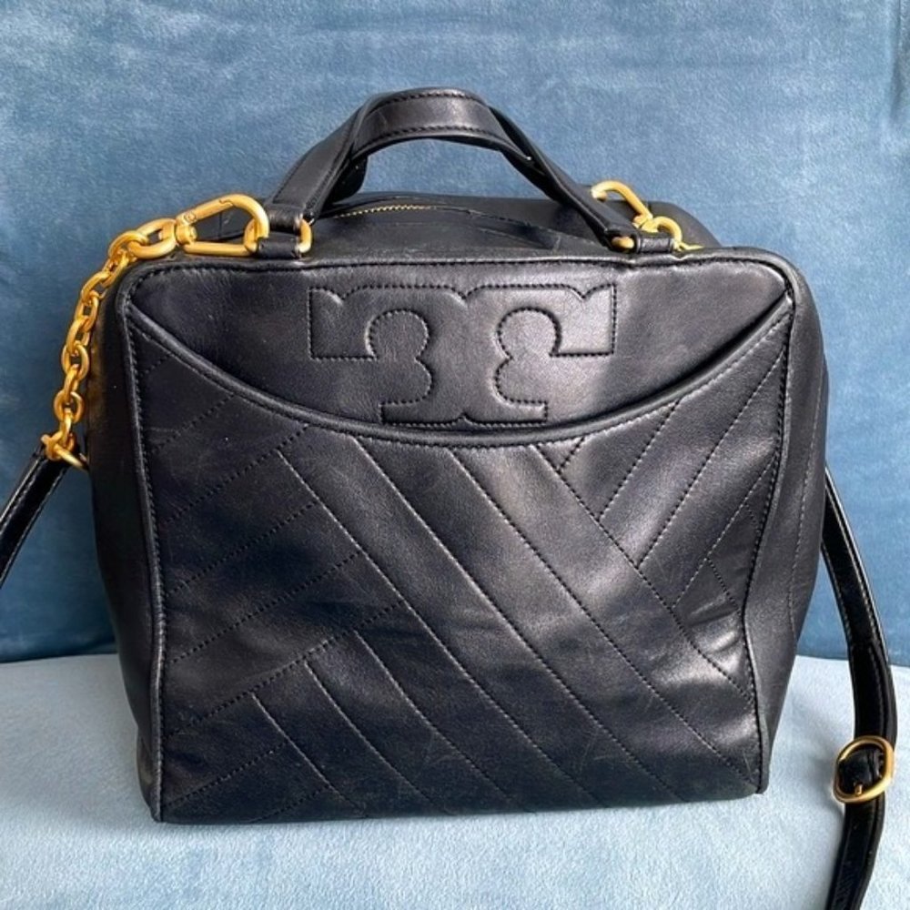 Tory Burch Alexa Satchel In Black Leather with Gold Accents - Picture 1 of 11
